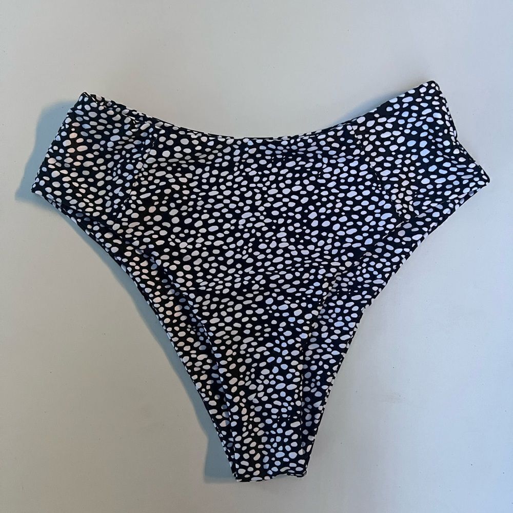 SHEIN swimming black /white dot bottom size M